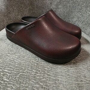 CROCS Dylan Burnished Clog Slip On Dark Cherry Mens 5 Womans 7 NWOT